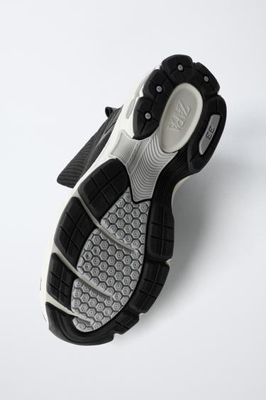 BASKETS MONTANTES CHAUSSETTE - Noir de Zara - Image 6