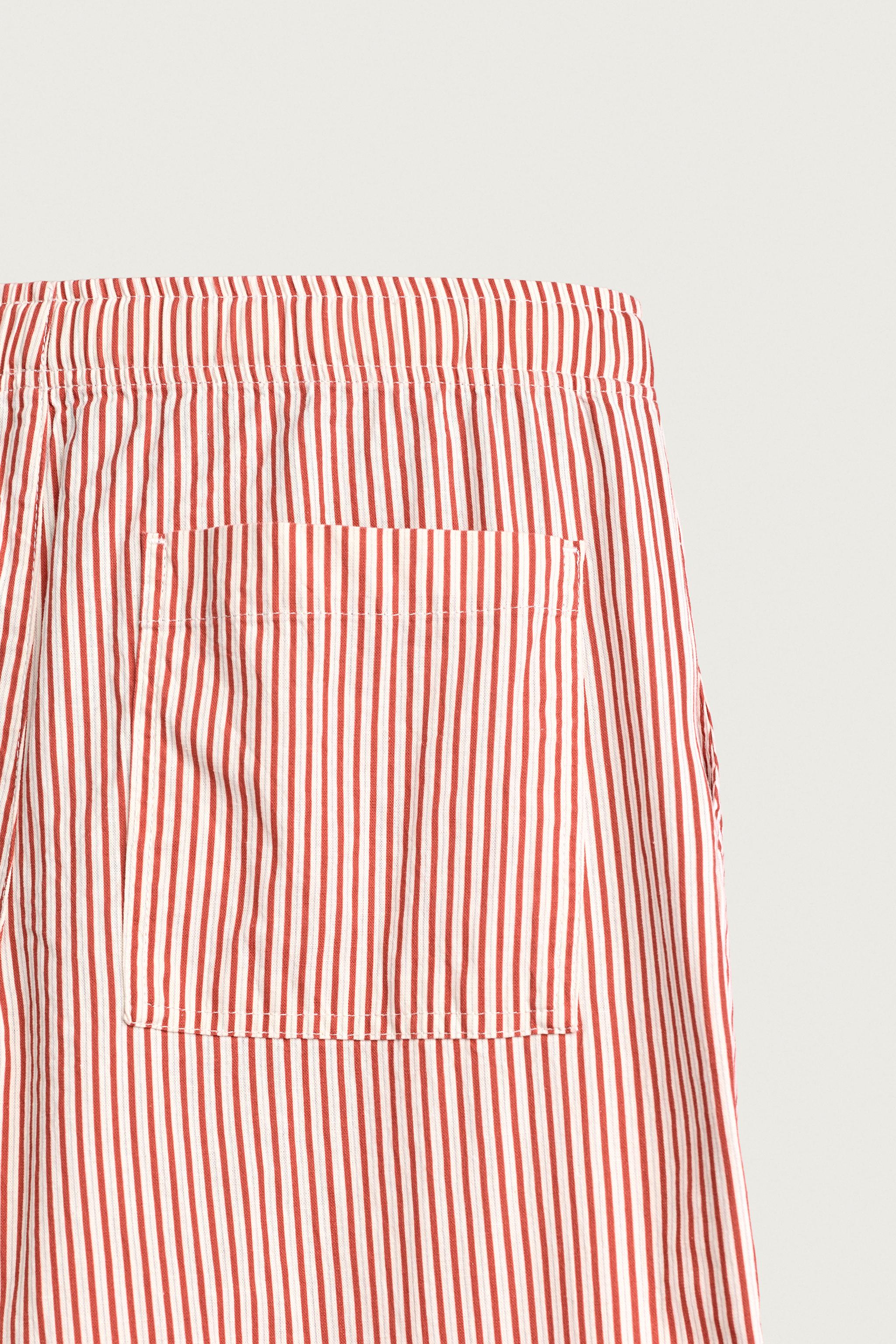 STRIPED BAGGY FIT PANTS