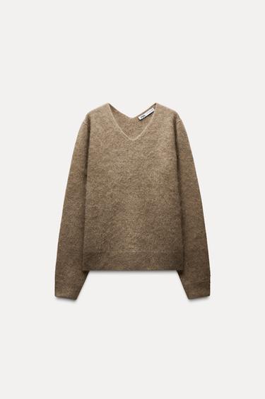 V-NECK WOOL AND CASHMERE SWEATER - Brown / Taupe by Zara