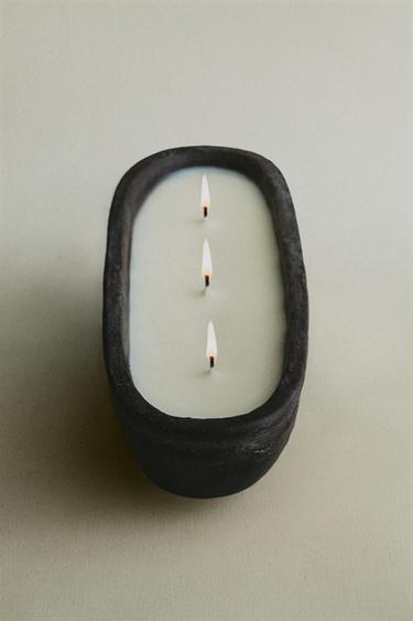 Zara (600 GR) LEATHER AMBER SCENTED CANDLE - Black