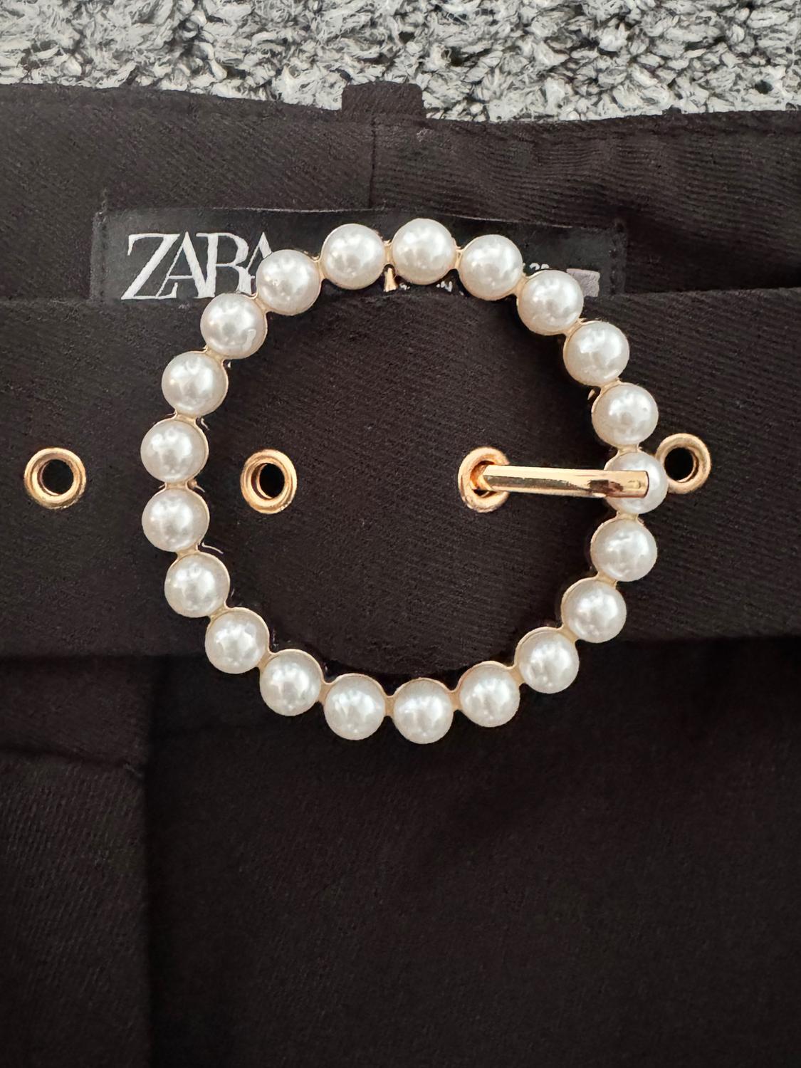 CULOTTES WITH BELT AND FAUX PEARL BUCKLE - Image 3