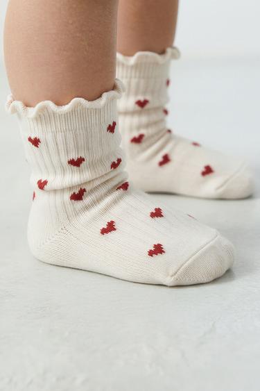 حزمة جوربين بقلوب - خَام الخاص بـ Zara