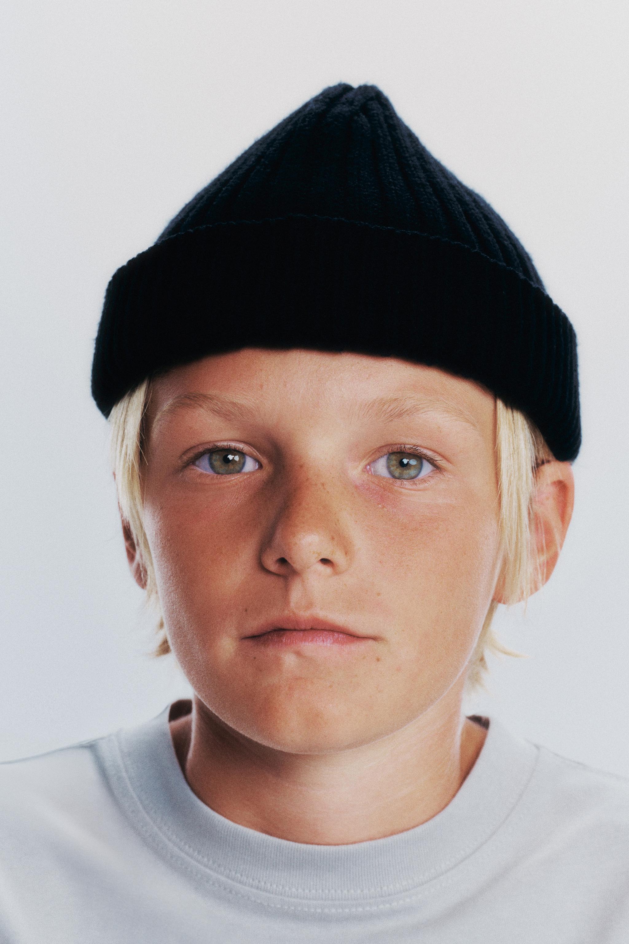 CHUNKY KNIT HAT