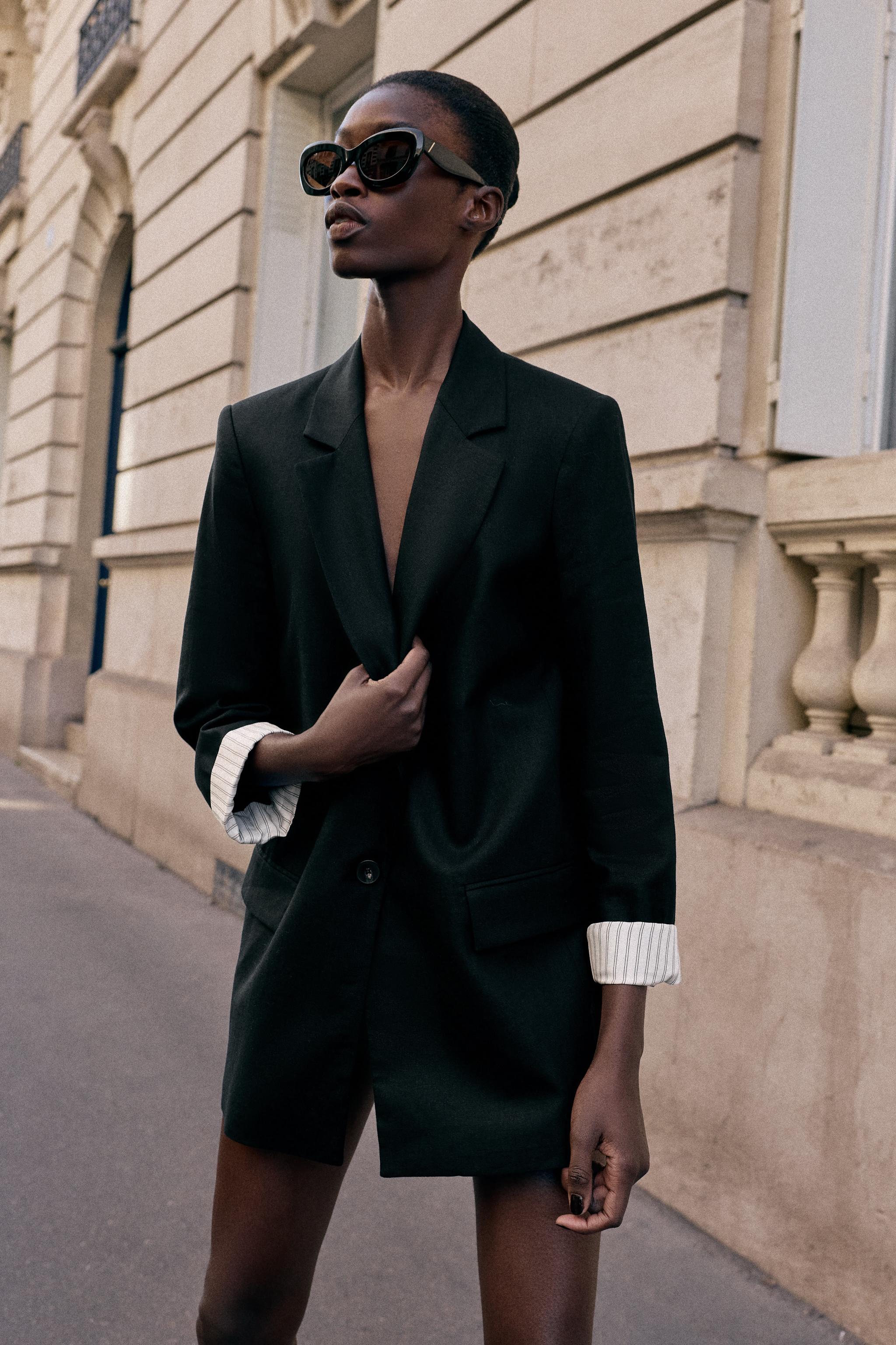 LINEN BLAZER WITH ROLLED SLEEVES