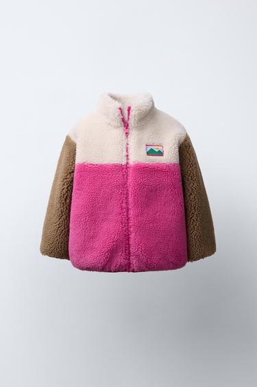 JACKE IN BLOCKFARBEN AUS TEDDYFELL MIT ETIKETT - Verschiedene von Zara