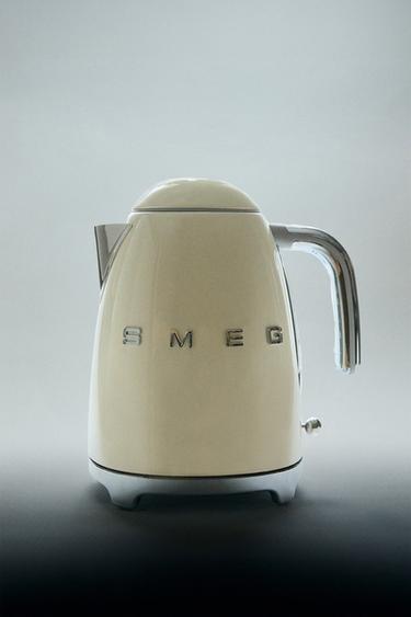 SMEG KETTLE - Cream by Zara