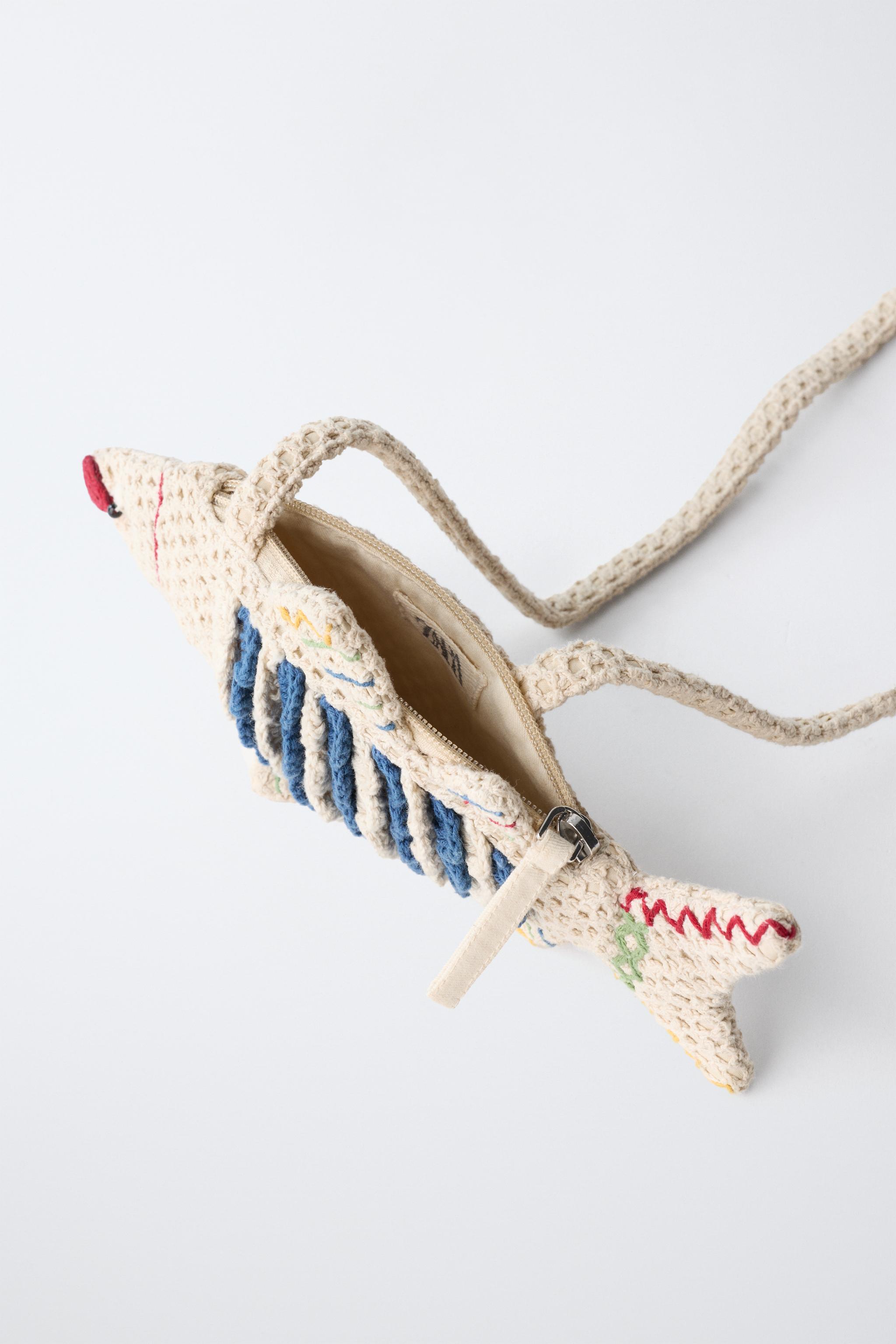 CROCHET FISH CROSSBODY BAG