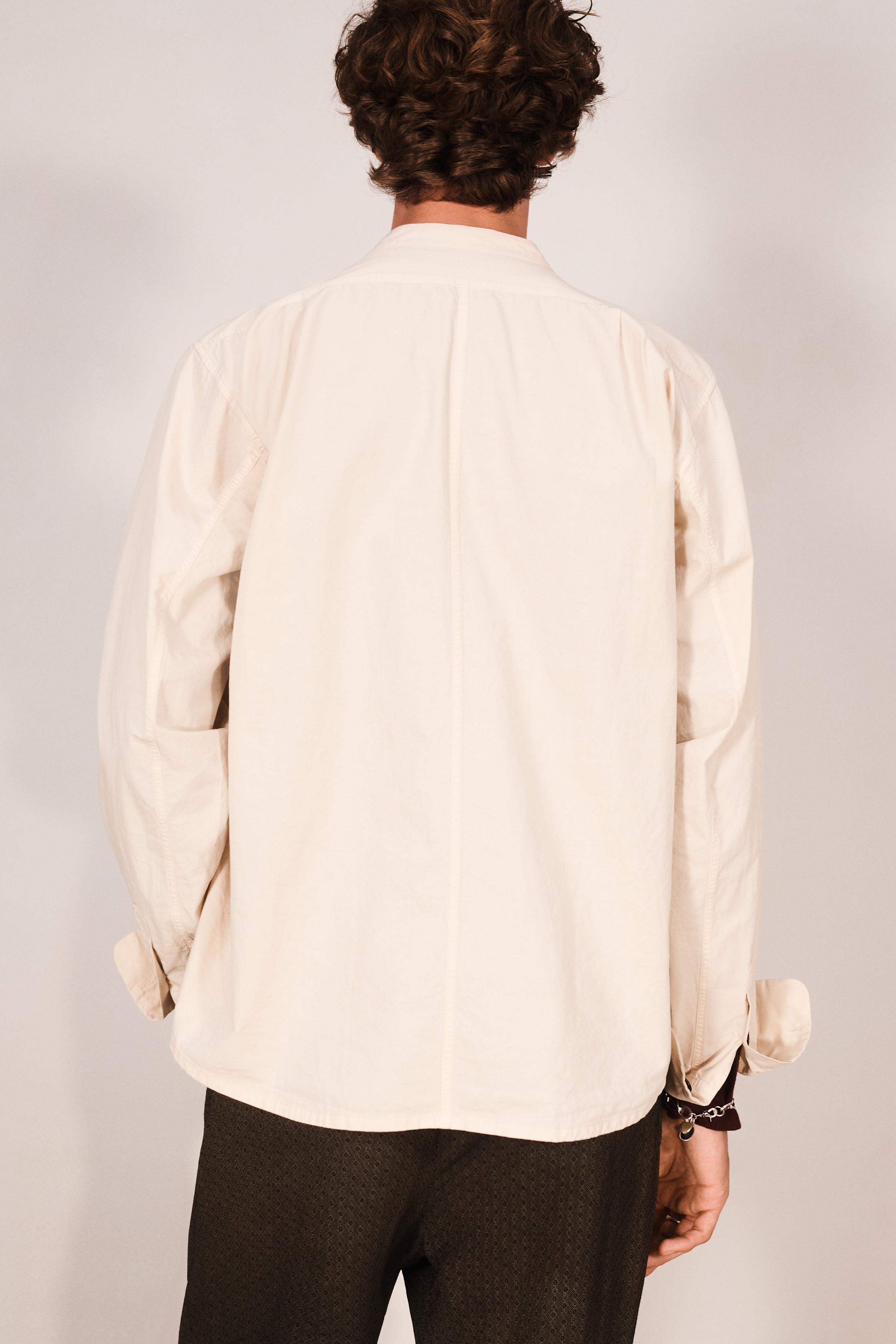 BOXY FIT PLEATED SHIRT