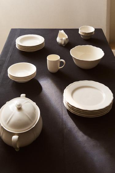 VAISSELLE EN FAÏENCE À BORD EN RELIEF - 000 de Zara - Image 0