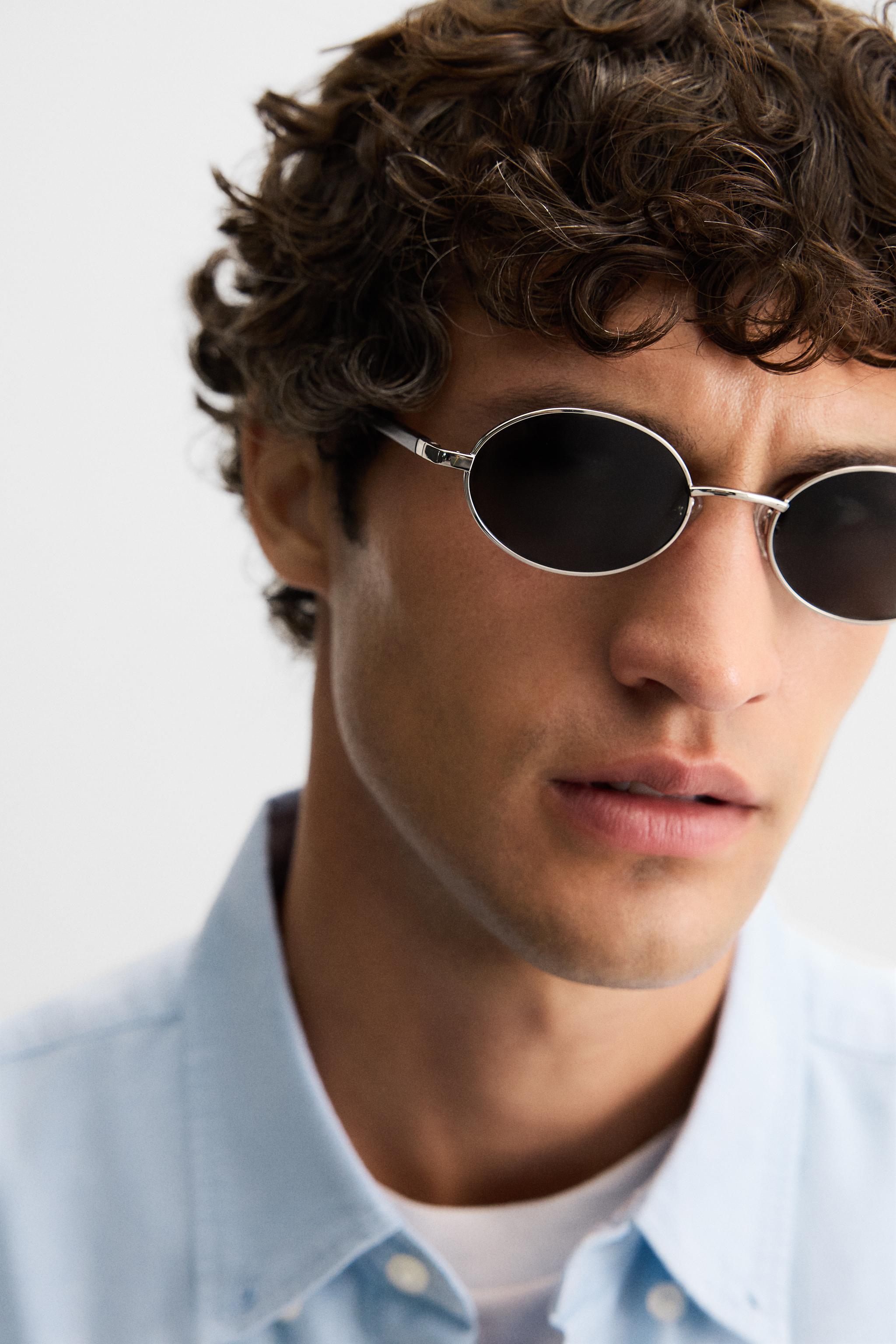 LUNETTES DE SOLEIL OVALES
