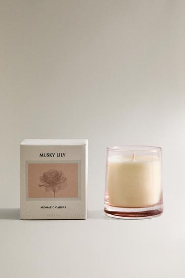 (180 G) MUSKY LILY SCENTED CANDLE — Dark plum 1