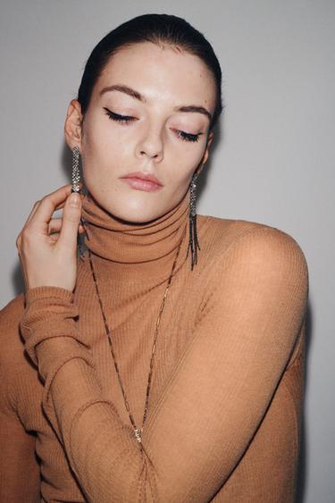 Zara DUGE SJAJNE NAUŠNICE – antracit siva