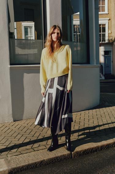 PRINTED ASYMMETRIC MIDI SKIRT - Black / Ecru by Zara