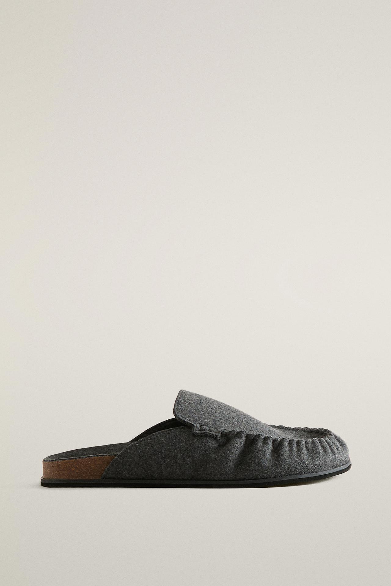 FELT CLOGS