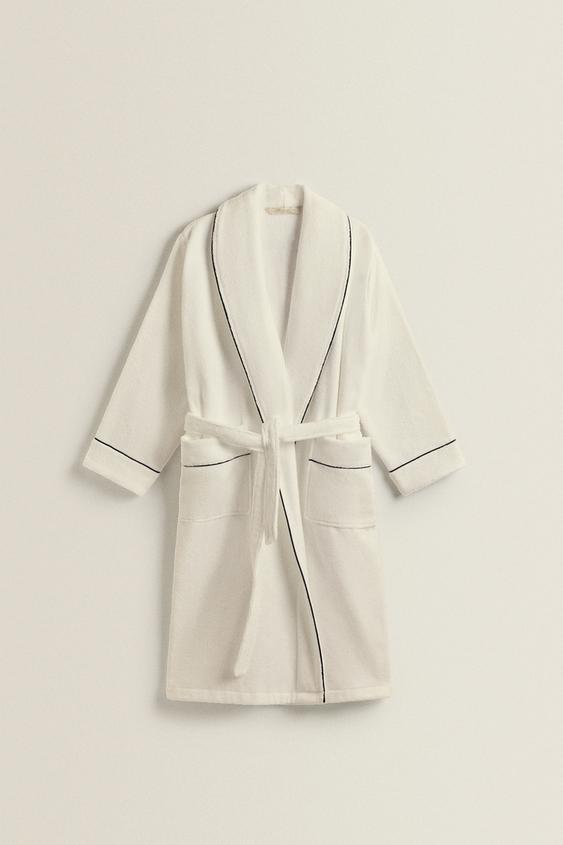 (400 GXM²) BATHROBE WITH PIPING - Black | ZARA Mexico