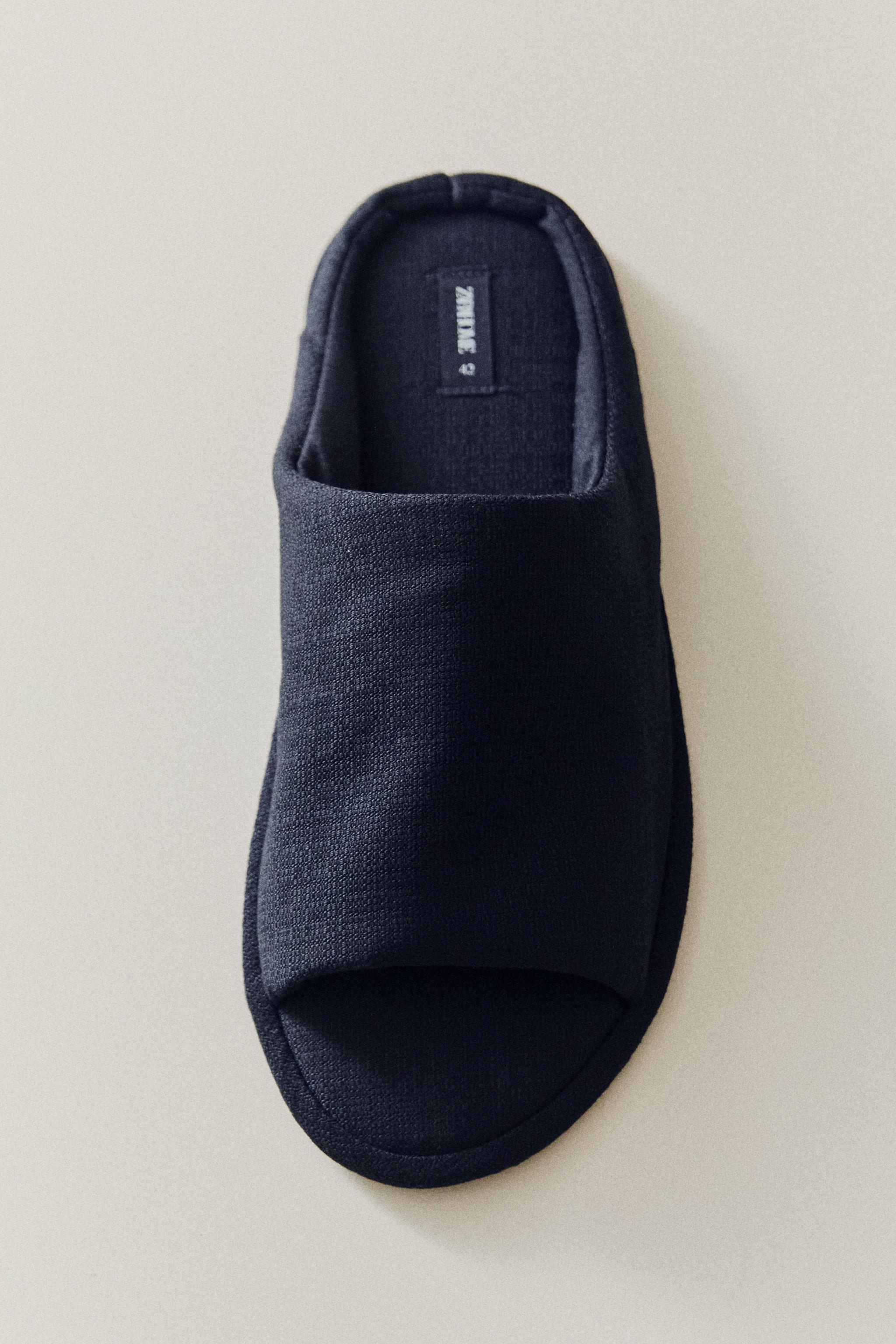 OPEN FABRIC SLIPPERS