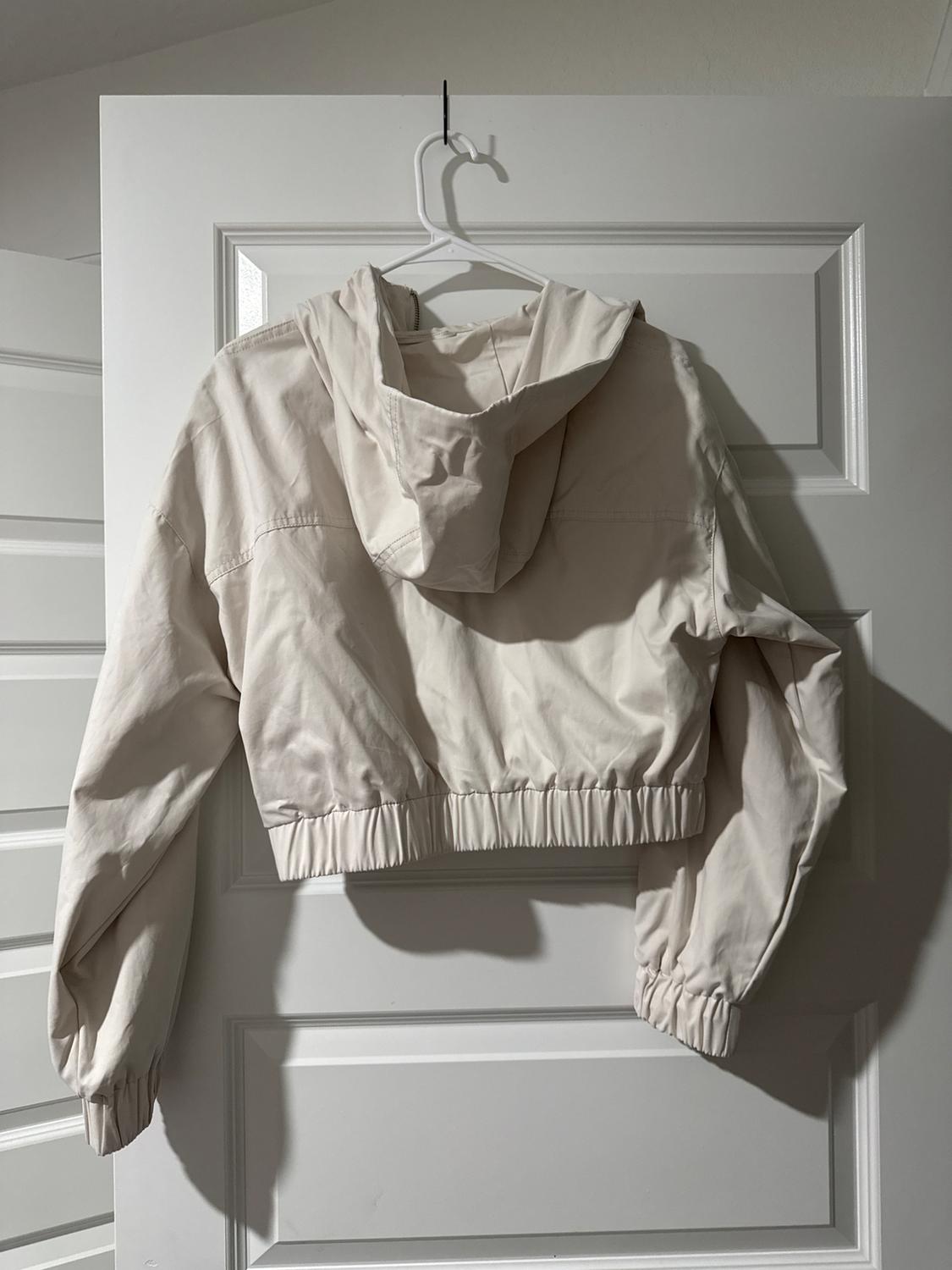CROP HOODED JACKET - Image 3