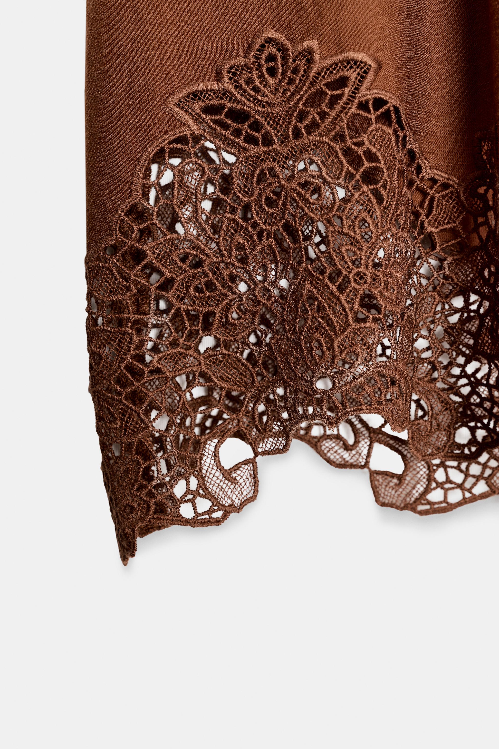 EMBROIDERED EYELET HALTER TOP