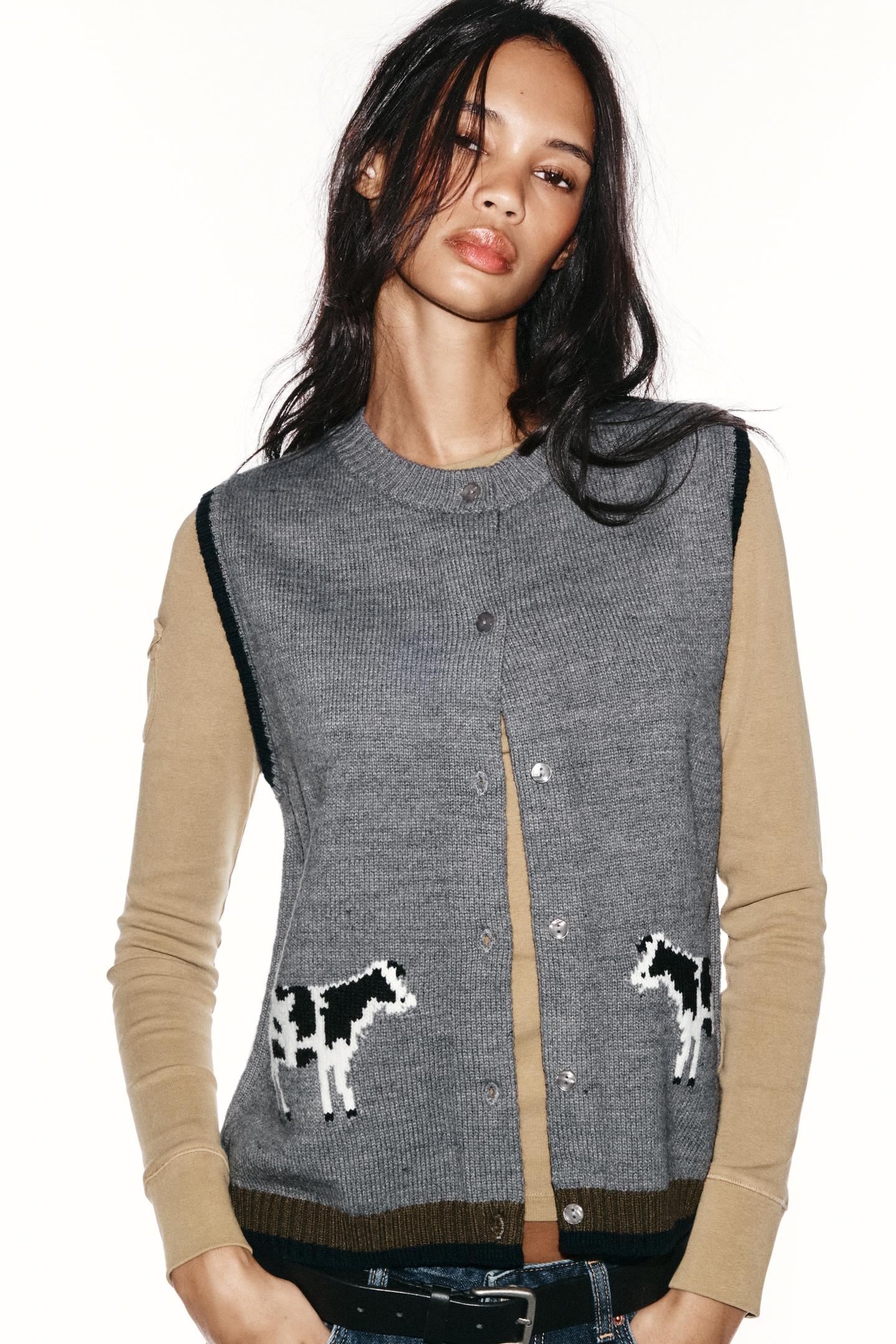 Женский жилет Zara Animal Jacquard Knit Vest, цвет: Серый — фото 2