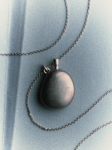 Zara Necklace with metal pendant - Silver