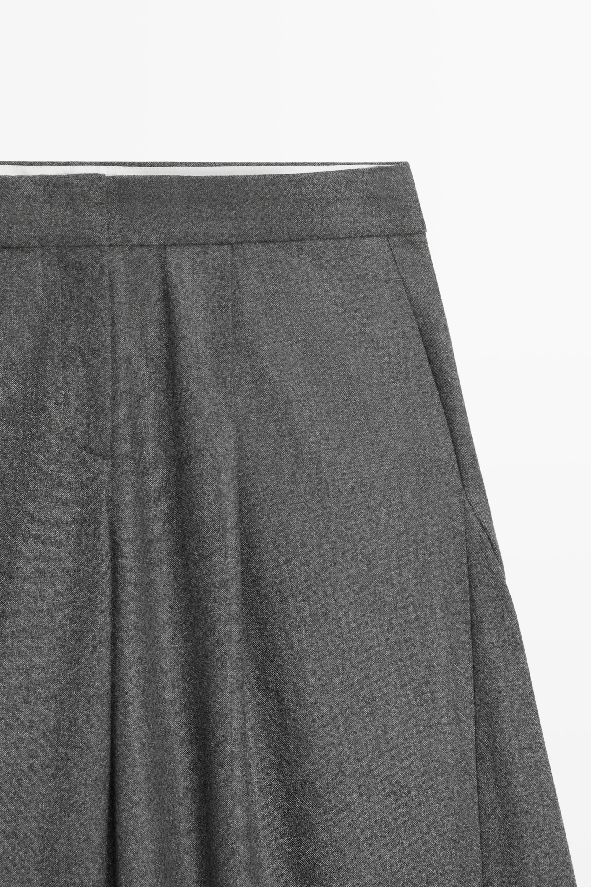 Darted barrel fit pants - LIMITED EDITION