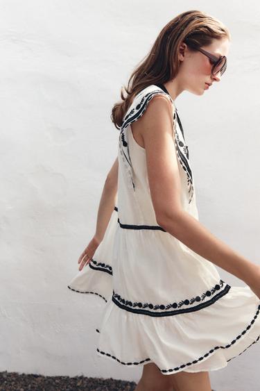 VESTIDO CORTO BORDADOS ZW COLLECTION - Crudo de Zara