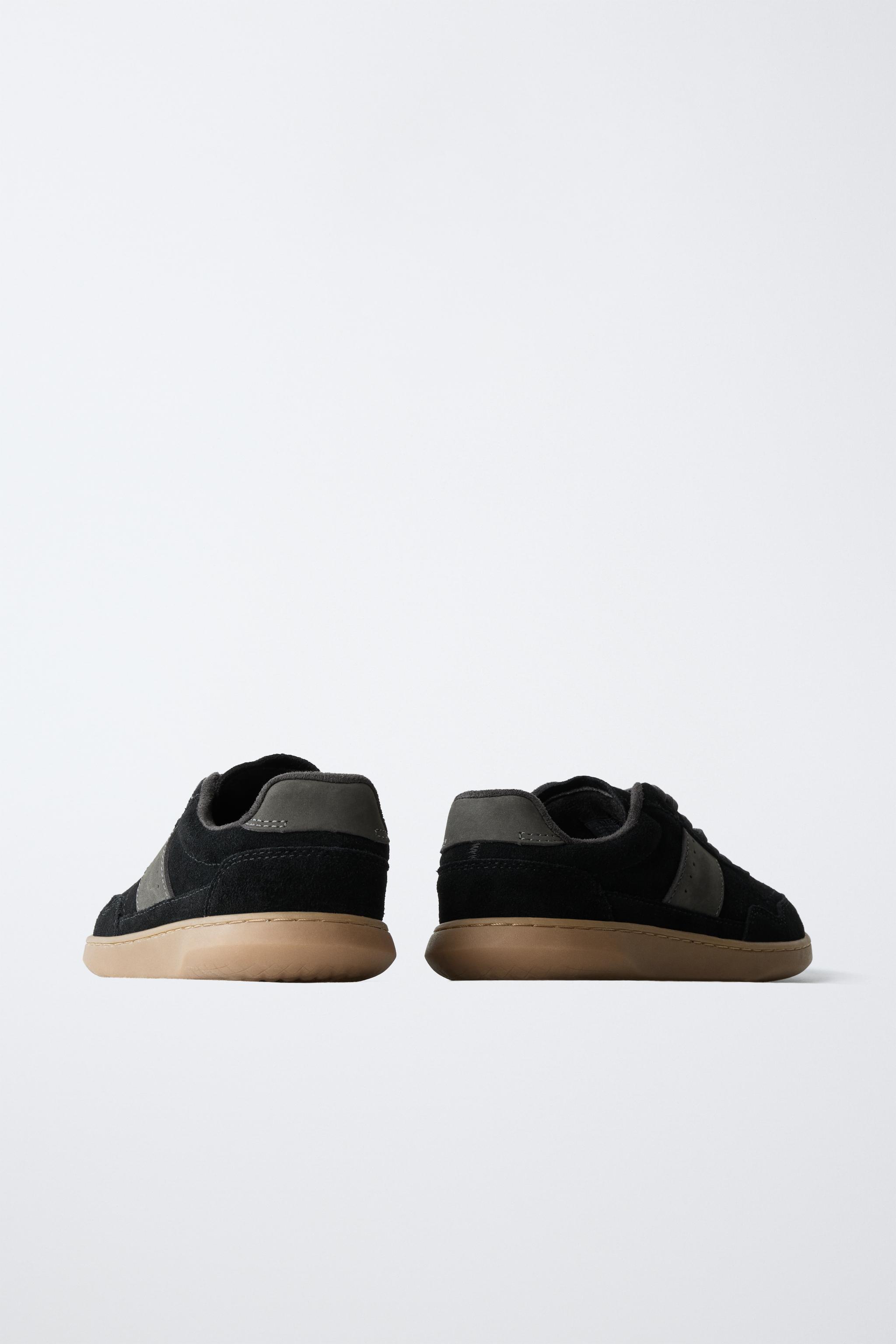 BASKET BAREFOOT EN CUIR