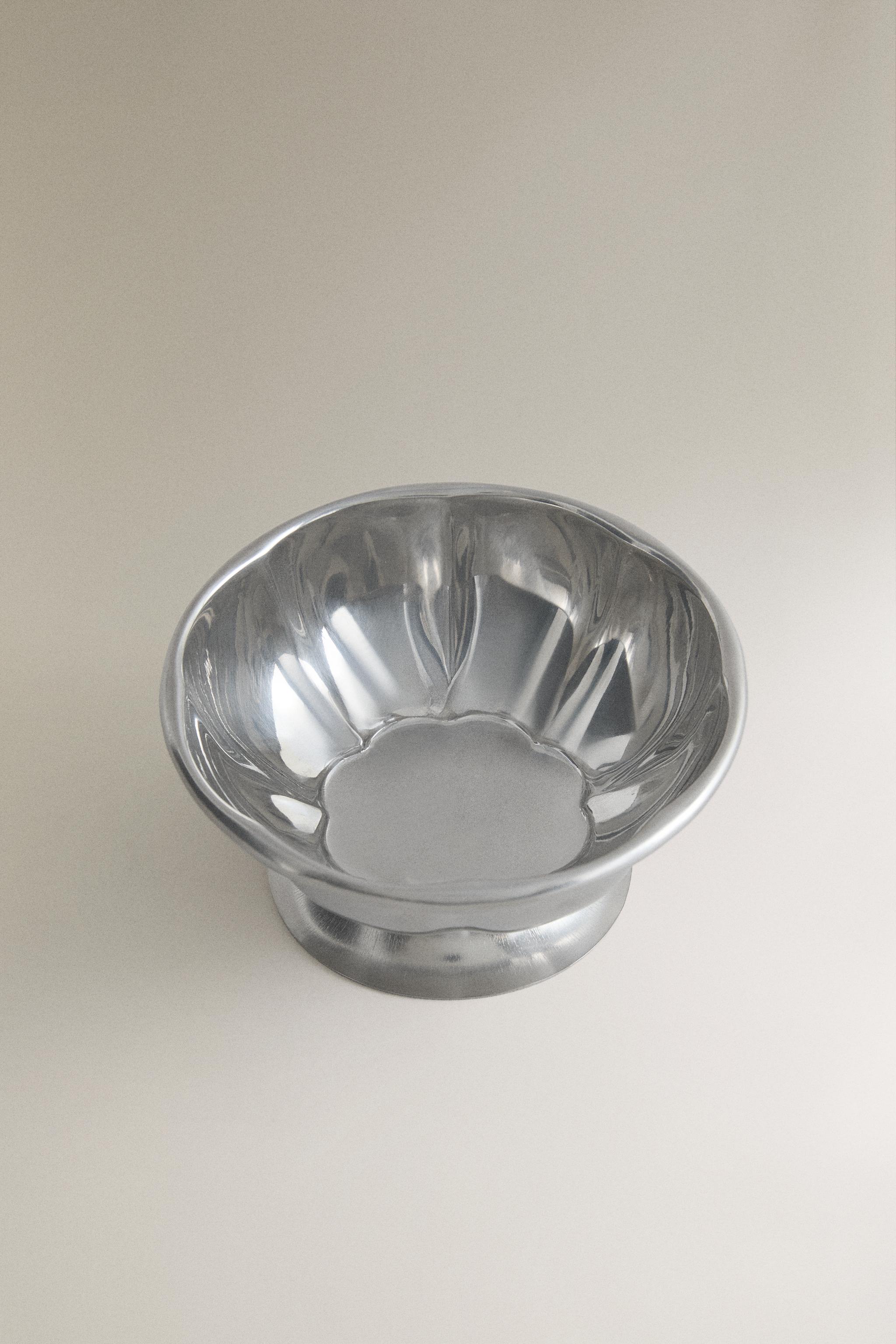 STEEL ICE-CREAM CUP — Steel