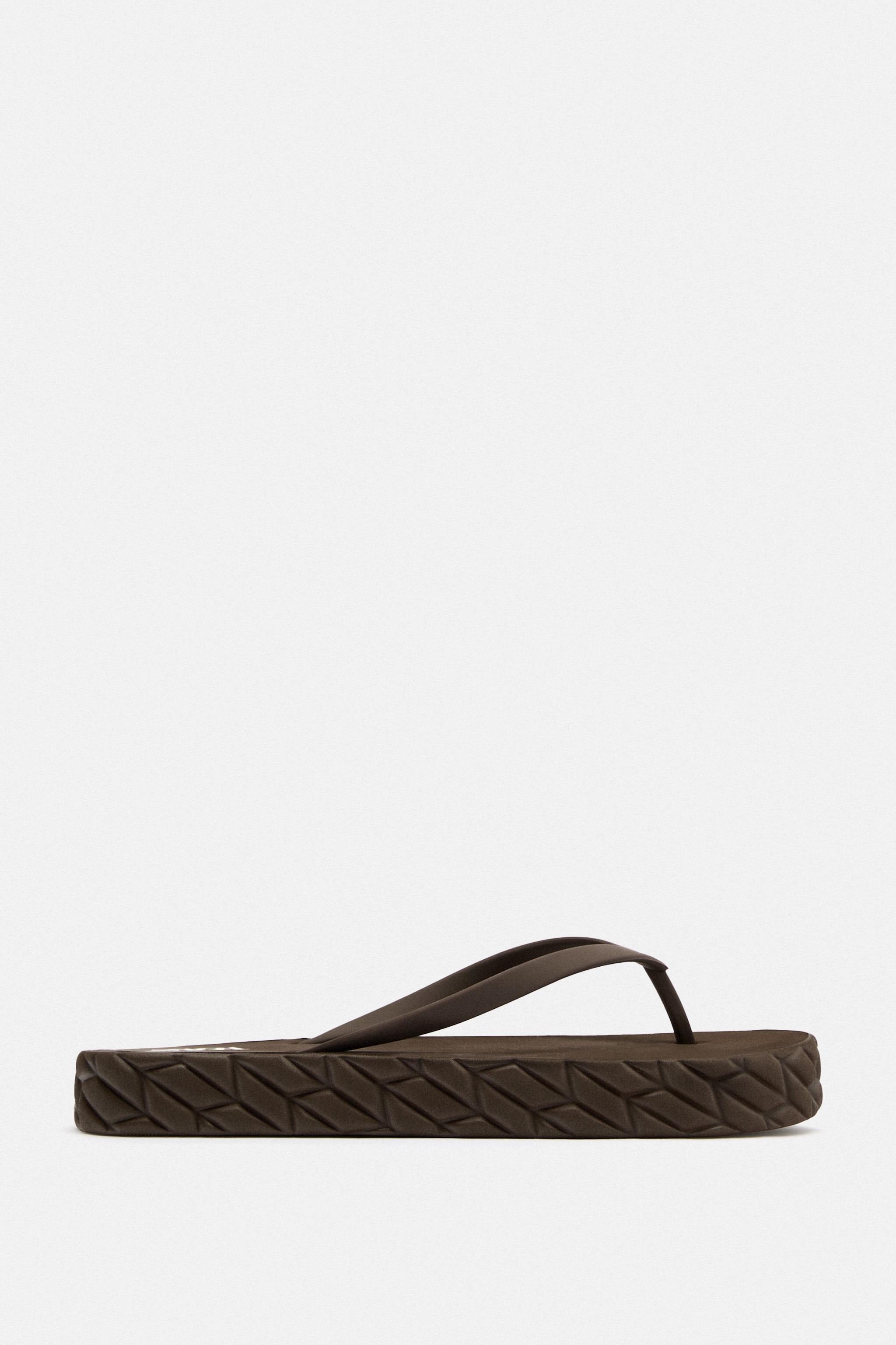 flat rubberised sandals zara