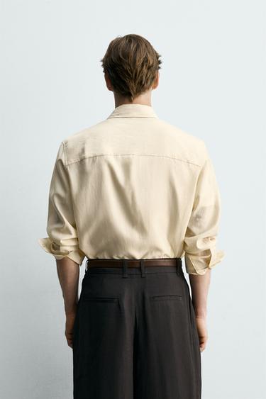 CHEMISE FLUIDE À POCHES - Écru de Zara - Image 2