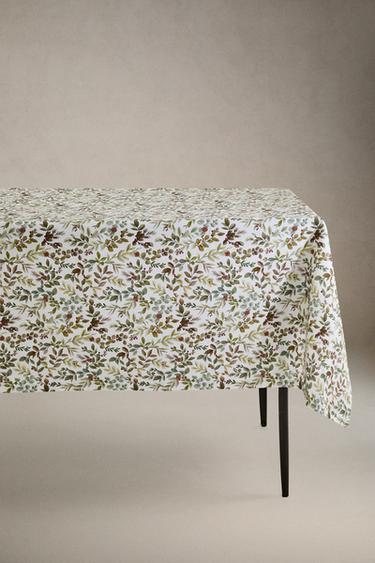 NAPPE EN COTON RÉSINE MOTIF FEUILLES DE NOËL - Jaune de Zara