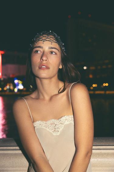 VESTIDO LENCERO ENCAJE - Crudo de Zara