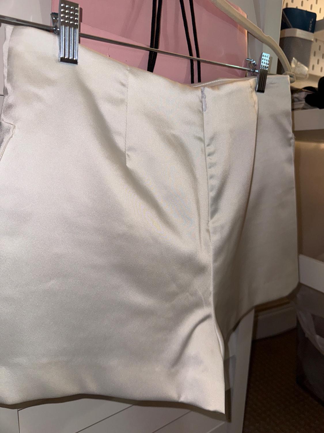 FALDA PANTALÓN SATINADA TAPETAS - Image 3