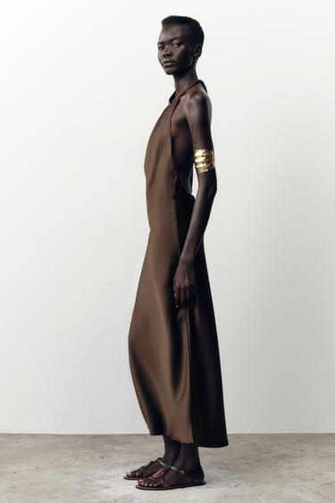 MITTELLANGES NECKHOLDER-KLEID - Braun von Zara