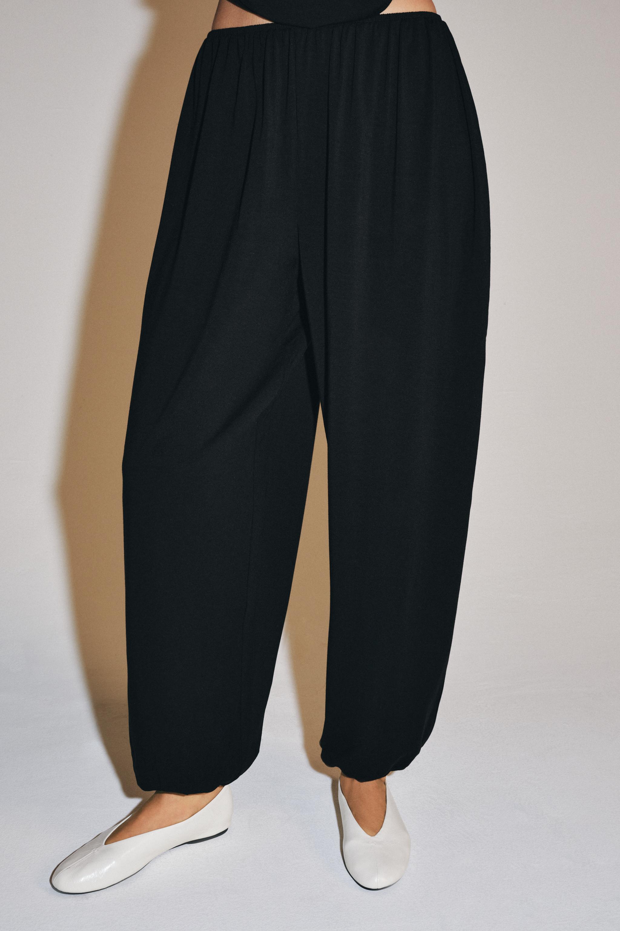 BALLOON TROUSERS — Black