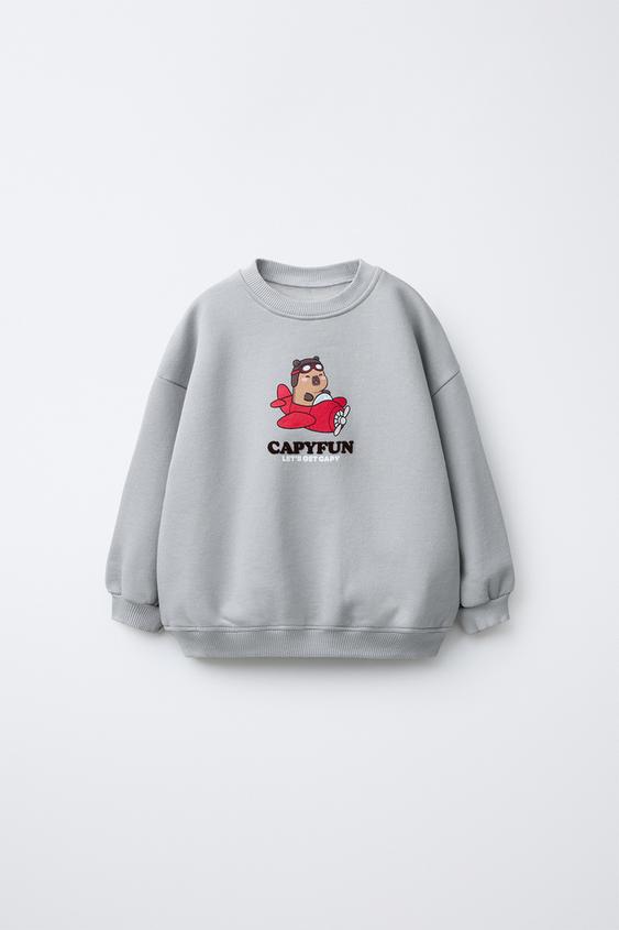 MOLETOM ESTAMPADO CAPIVARA CAPYFUN © - Gelo da Zara - Imagem 0