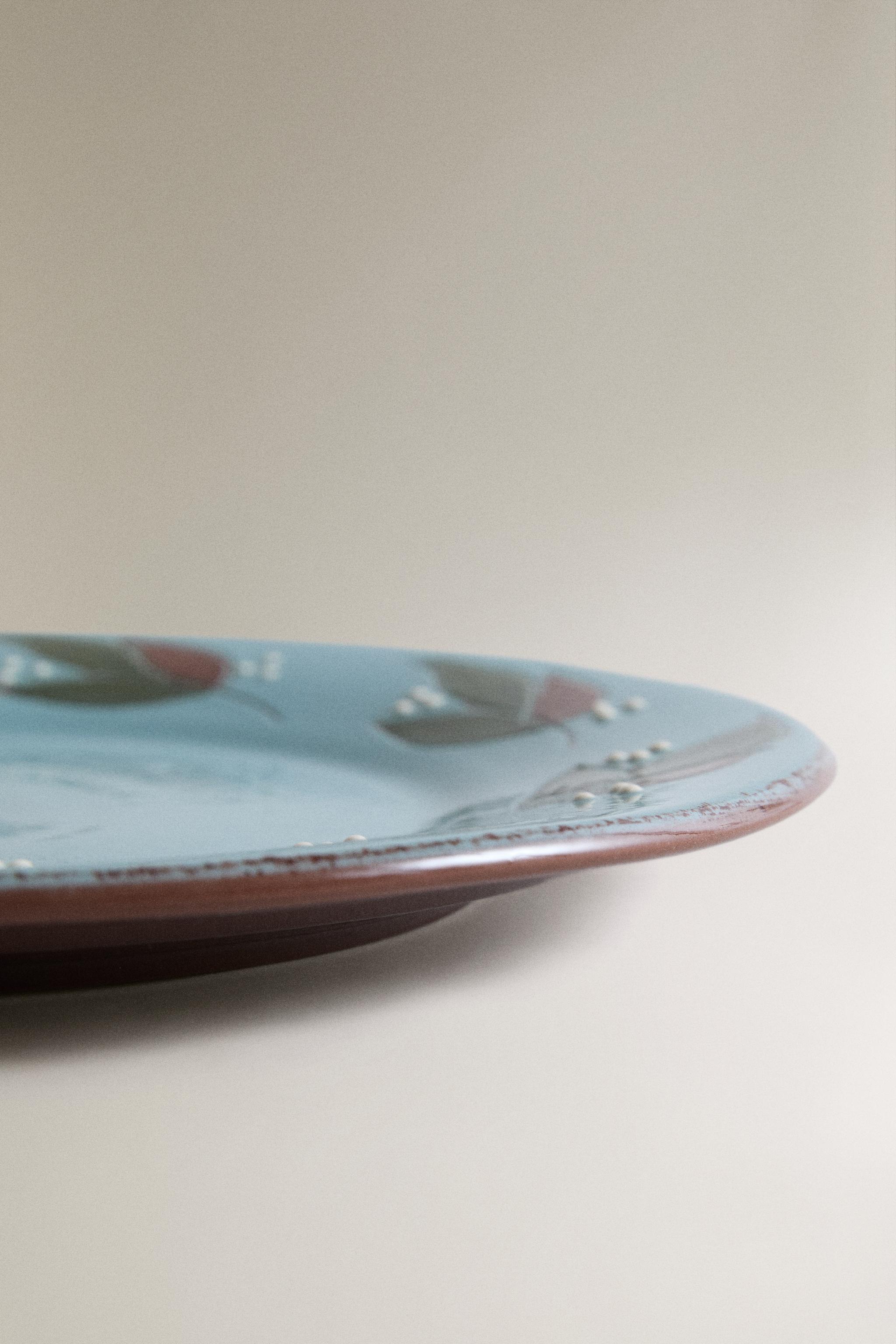 LEAF EARTHENWARE DINNER PLATE