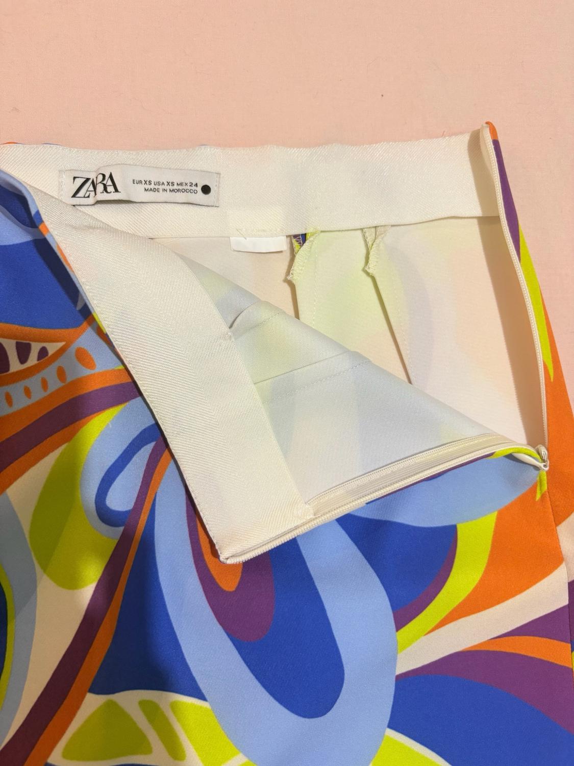 PRINTED SHORT SKIRT - Image 3