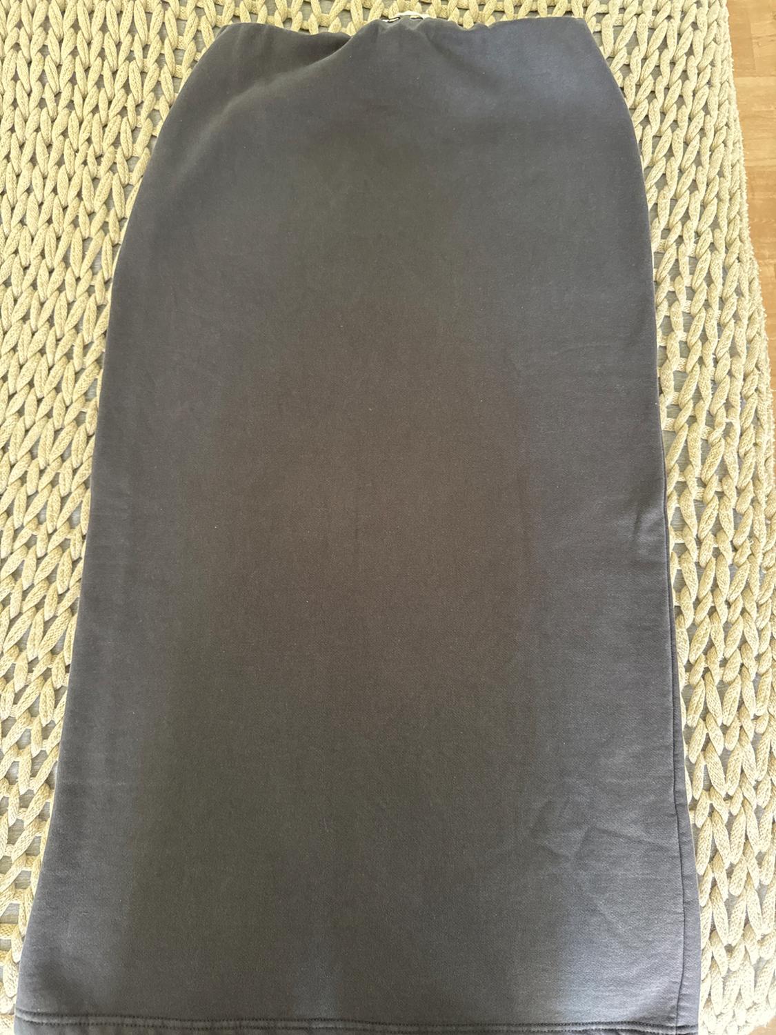 PLUSH MIDI SKIRT - Image 2