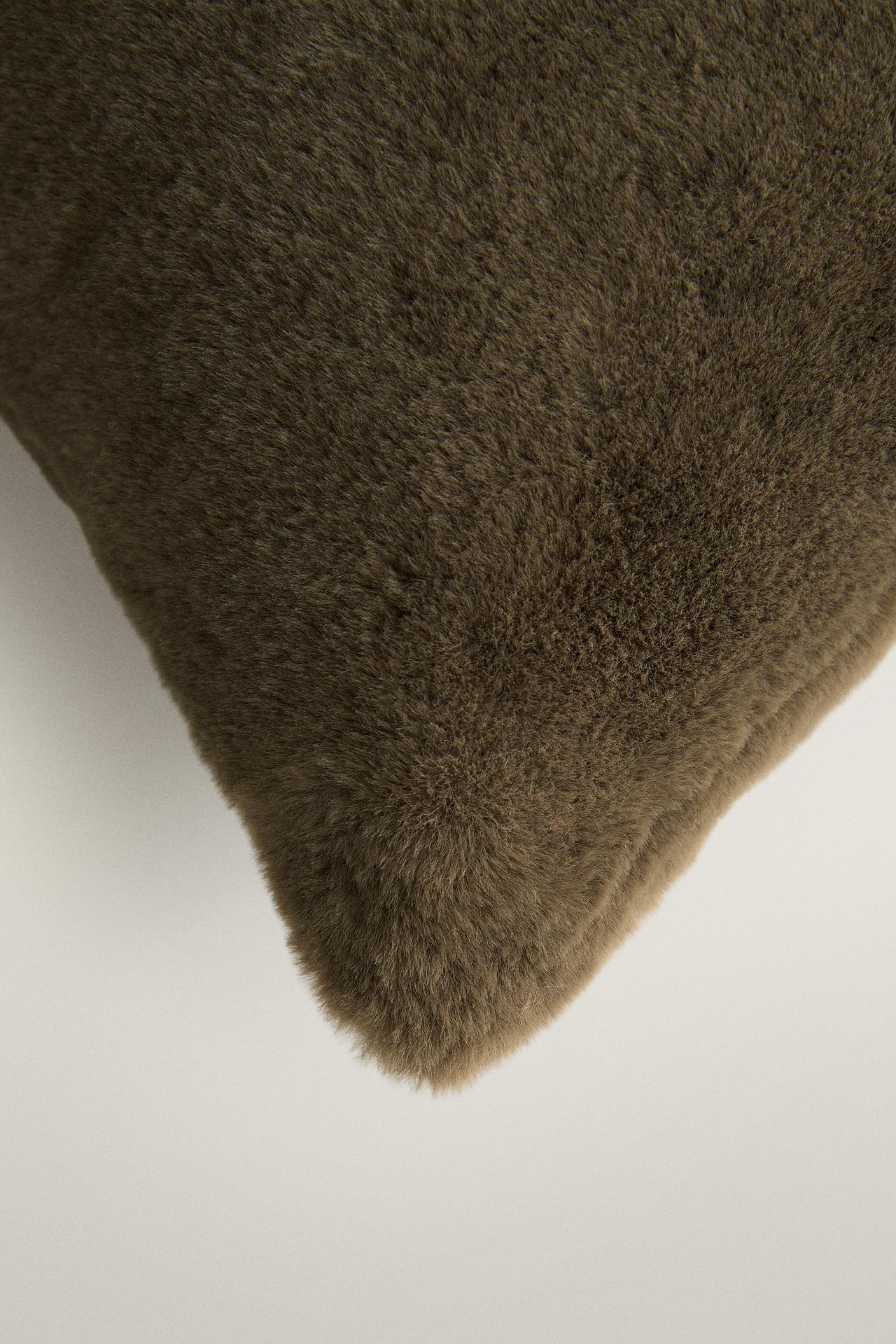SOLID SHORT FUR THROW PILLOW COVER — Green