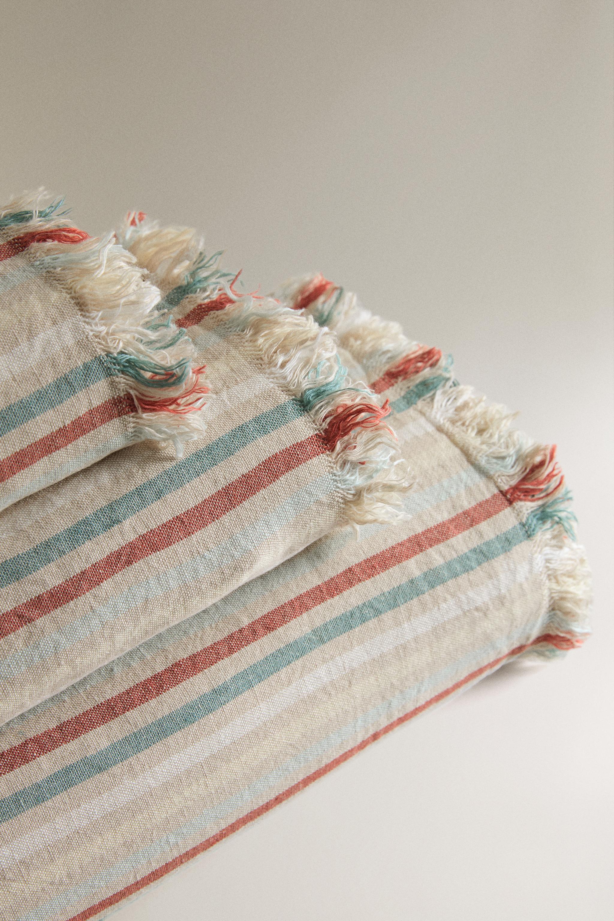 STRIPED LINEN BATH TOWEL — Multicolored
