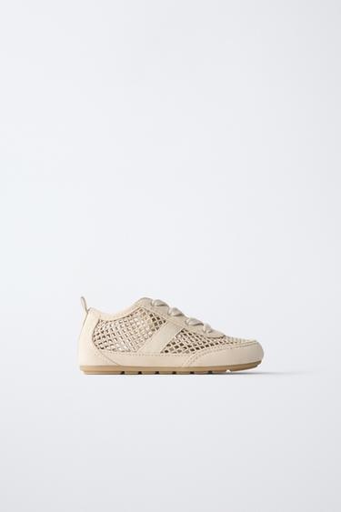 حذاء رياضي شبكي - أبيض صدفي by Zara - Image 0