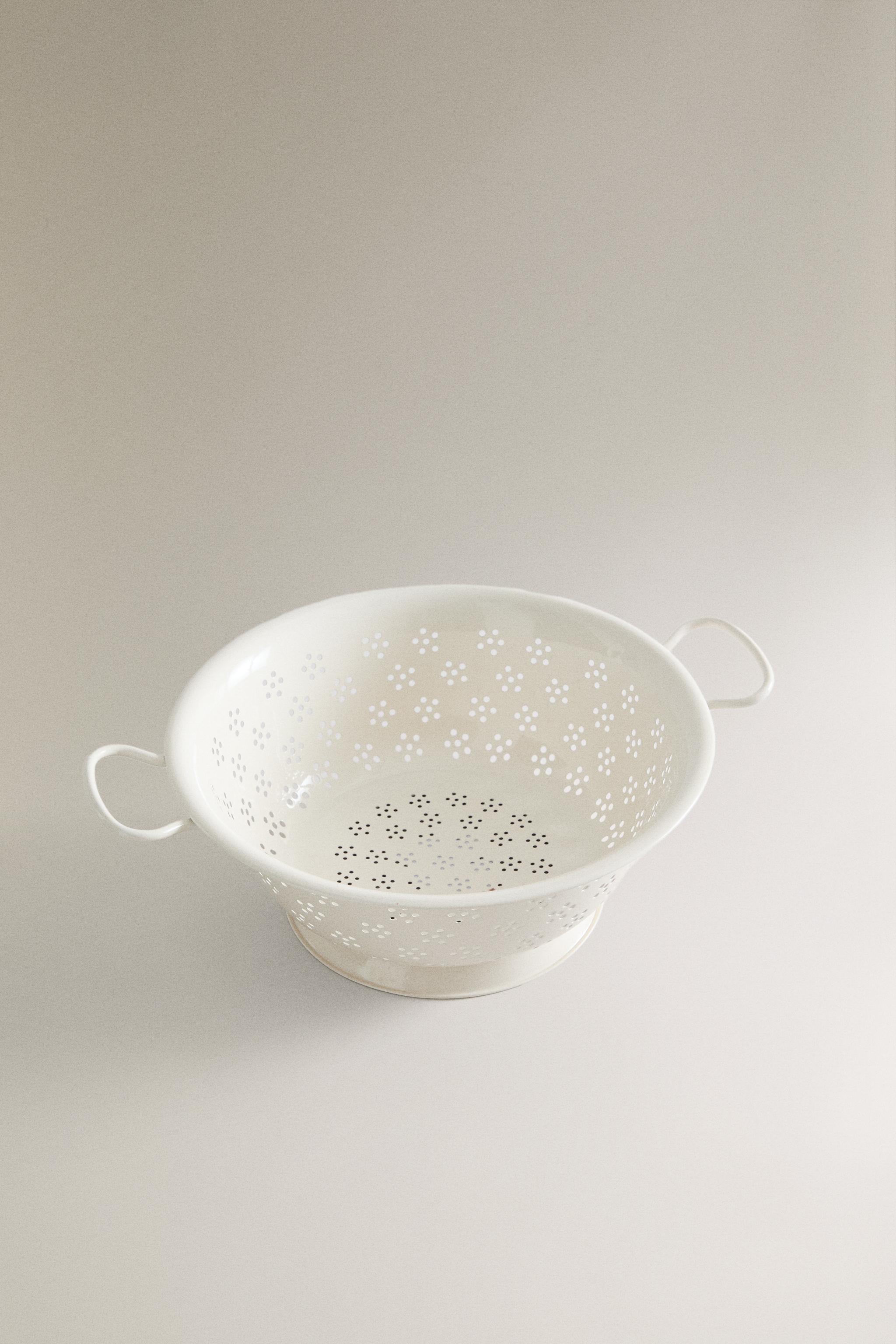 FLORAL KITCHEN COLANDER — Cream
