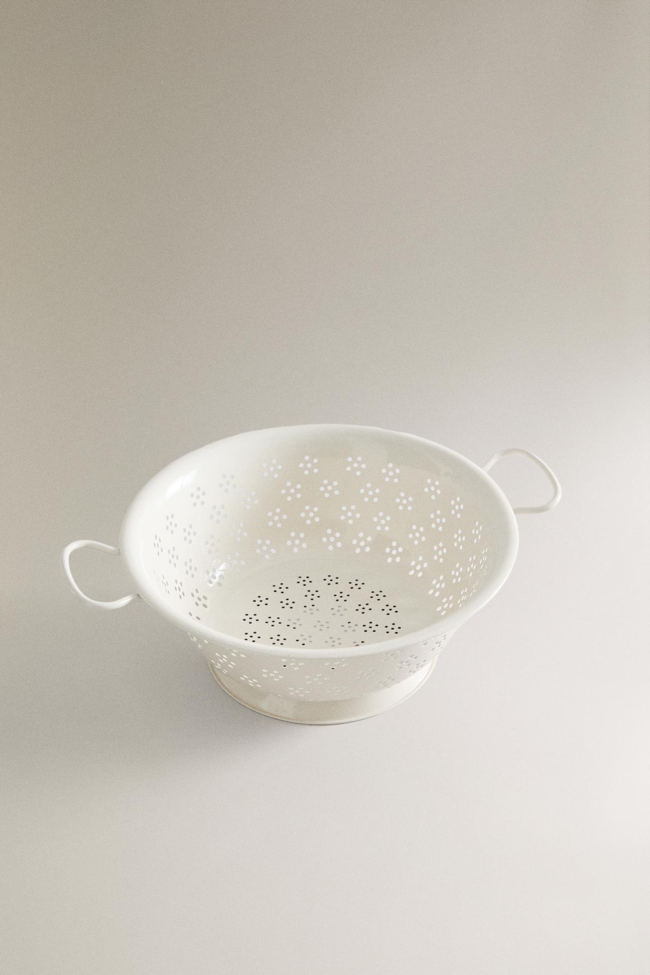 FLORAL KITCHEN COLANDER — Cream