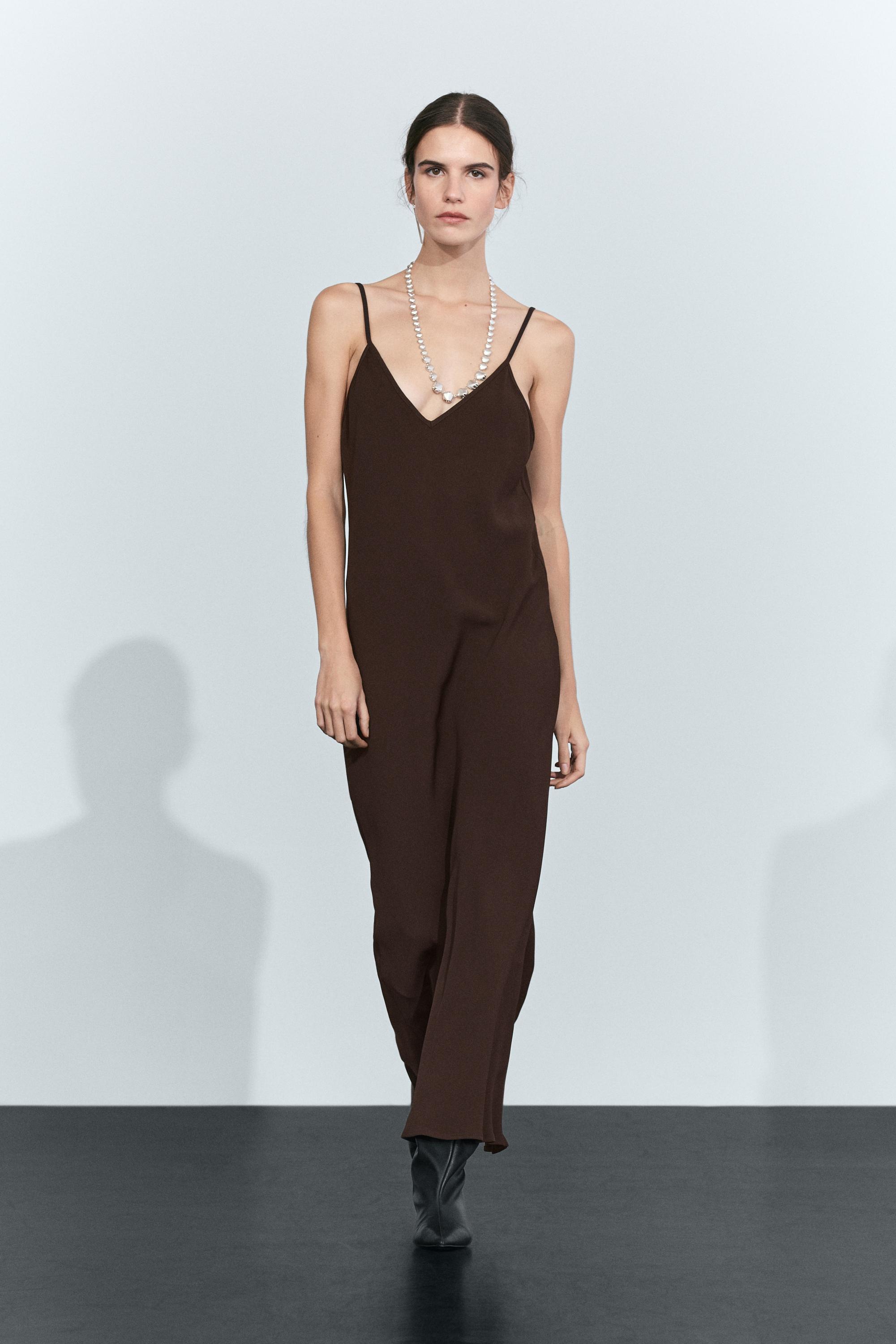 Robe midi fluide à bretelles