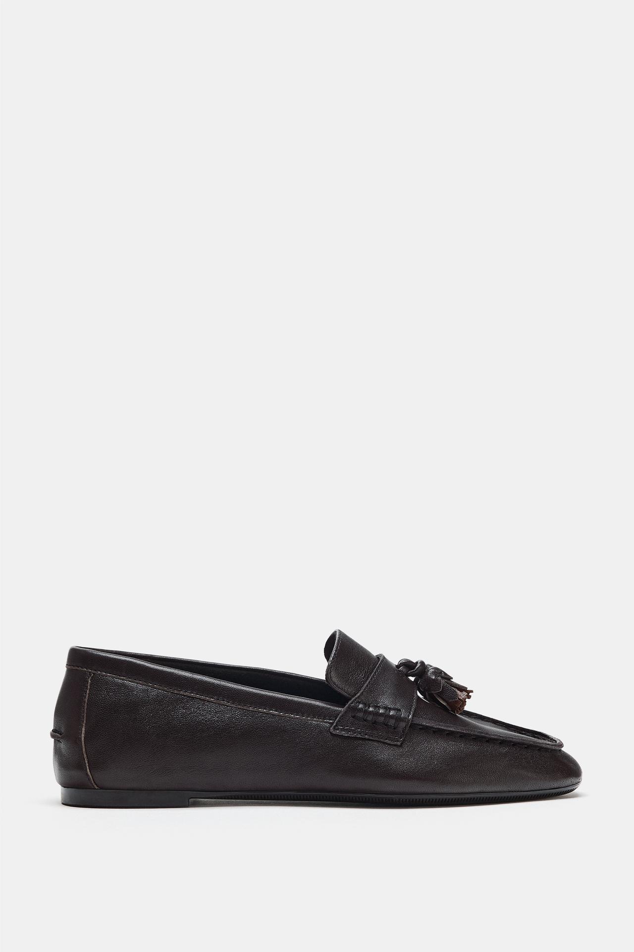 LEATHER TASSEL LOAFERS — Black