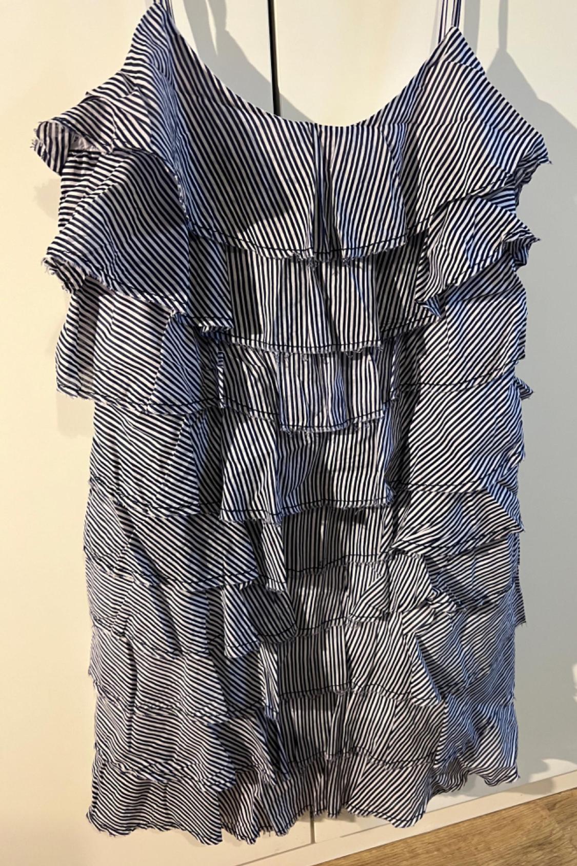 VESTIDO VOLANTES - Image 2