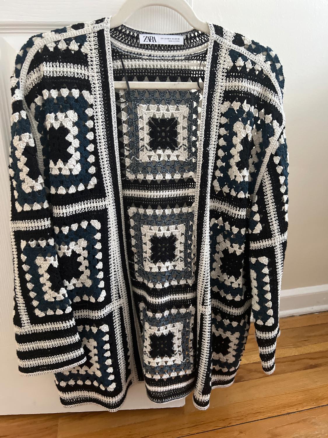 KNIT MACRAMÉ CARDIGAN