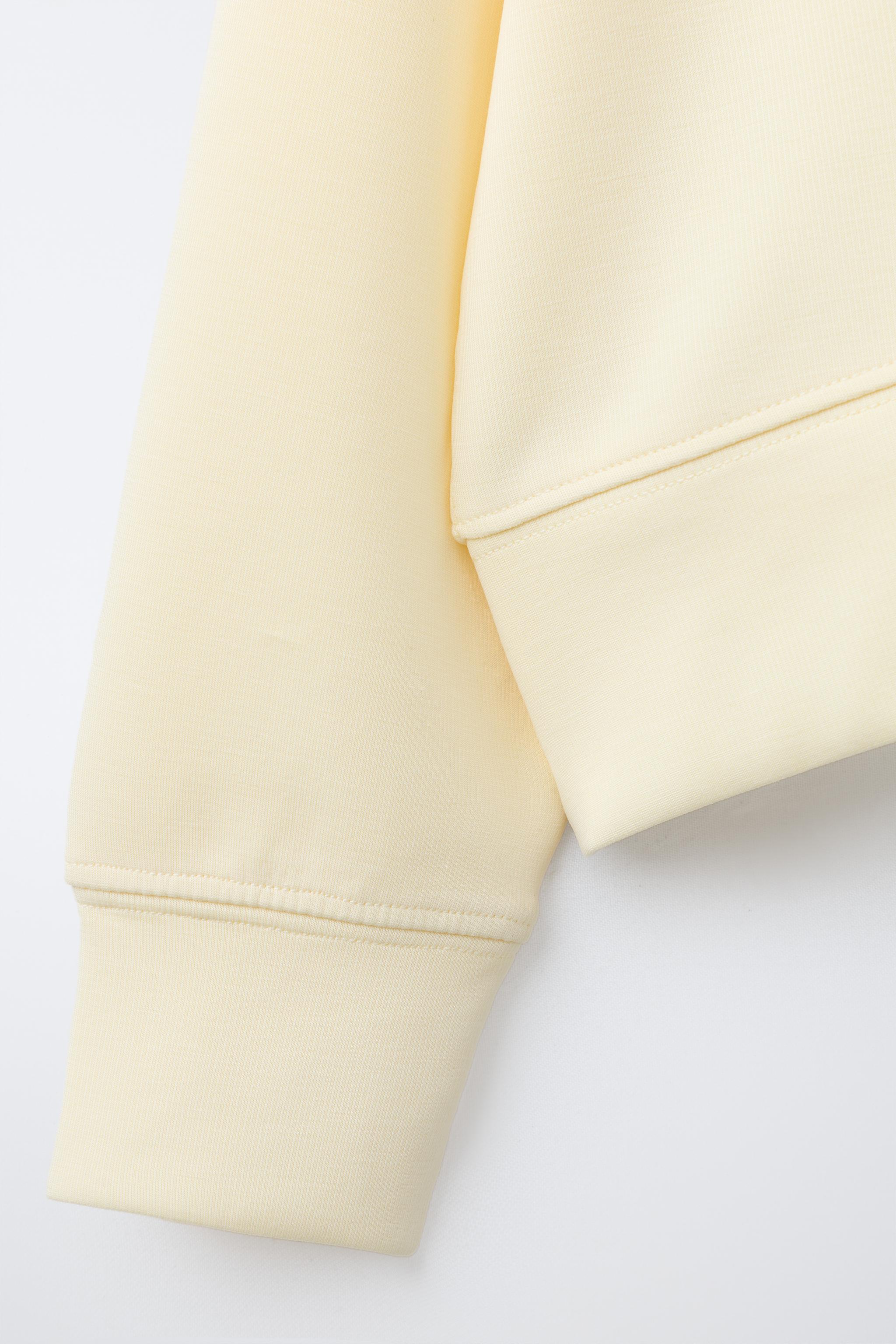 PLAIN HOODIE