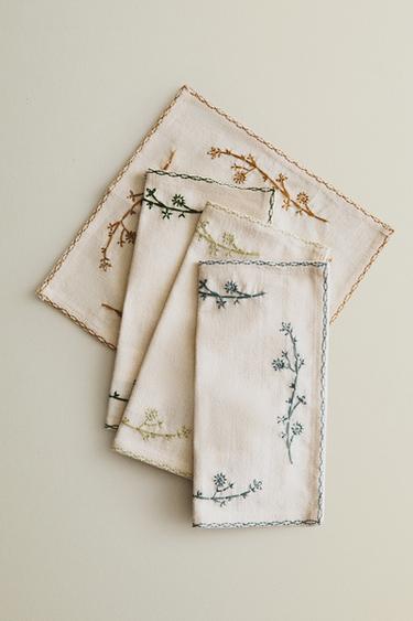 PACK OF PLANT EMBROIDERY NAPKINS (PACK OF 4) - Ecru by Zara
